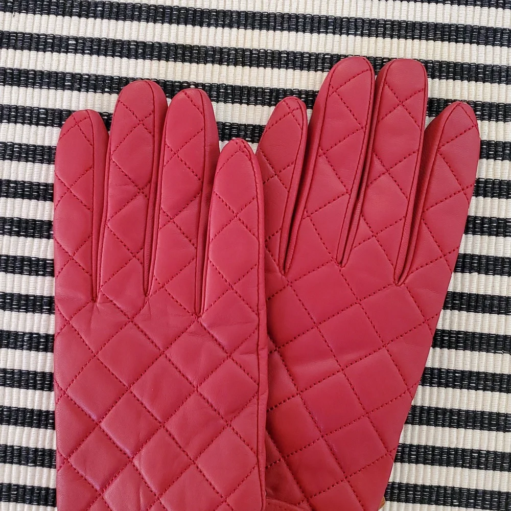 NWT Soia & Kyo Red Messina Quilted Leather Gloves With Wool-Blend Lining